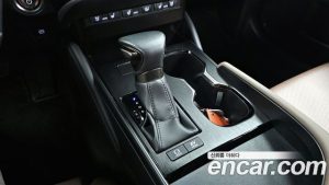 Lexus ES Luxury Plus 2023 года из Южной Кореи