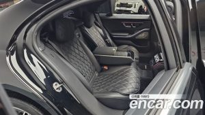 Mercedes-Benz S-Class S400 d 4MATIC 2023 года из Южной Кореи