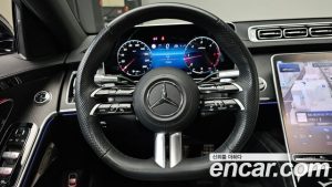 Mercedes-Benz S-Class S400 d 4MATIC 2023 года из Южной Кореи