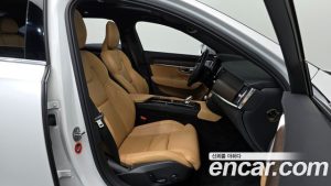 Volvo S90 B5 ULTIMATE Bright 2023 года из Южной Кореи