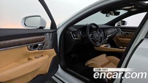 Volvo S90 B5 ULTIMATE Bright 2023 года из Южной Кореи