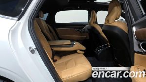 Volvo S90 B5 ULTIMATE Bright 2023 года из Южной Кореи