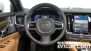 Volvo S90 B5 ULTIMATE Bright 2023 года из Южной Кореи
