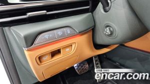 Genesis GV80 2.5T Бензин 2WD 2024 года из Южной Кореи