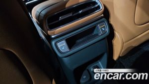 Genesis GV80 2.5T Бензин 2WD 2024 года из Южной Кореи