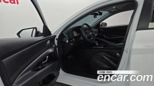 Hyundai AVANTE Modern 2025 года из Южной Кореи
