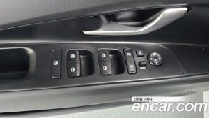 Hyundai AVANTE Modern 2025 года из Южной Кореи