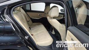 BMW 3-Series 330e M Sport 2023 года из Южной Кореи
