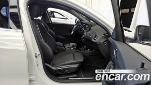 BMW 1-Series 120i Sport 2024 года из Южной Кореи