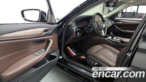 BMW 5-Series 530i xDrive Luxury 2023 года из Южной Кореи