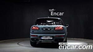 Mini Clubman Untold Edition 2024 года из Южной Кореи