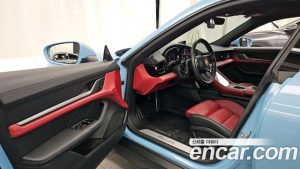 Porsche Taycan Base 2025 года из Южной Кореи