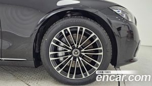 Mercedes-Benz S-Class S350 d 4MATIC 2025 года из Южной Кореи