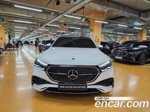 Mercedes-Benz E-Class E300 4MATIC AMG Line 2024 года из Южной Кореи