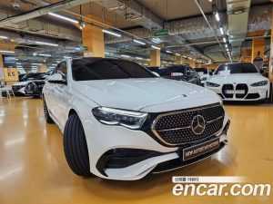 Mercedes-Benz E-Class E300 4MATIC AMG Line 2024 года из Южной Кореи