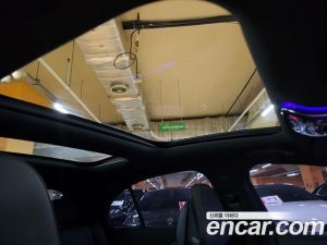Mercedes-Benz E-Class E300 4MATIC AMG Line 2024 года из Южной Кореи