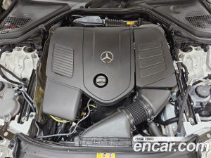 Mercedes-Benz E-Class E300 4MATIC AMG Line 2024 года из Южной Кореи