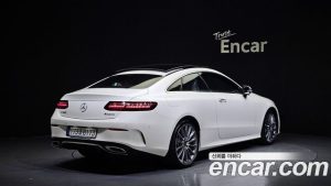 Mercedes-Benz E-Class E450 4MATIC Coupe 2023 года из Южной Кореи