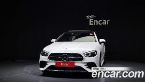 Mercedes-Benz E-Class E450 4MATIC Coupe 2023 года из Южной Кореи
