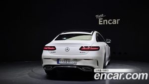 Mercedes-Benz E-Class E450 4MATIC Coupe 2023 года из Южной Кореи