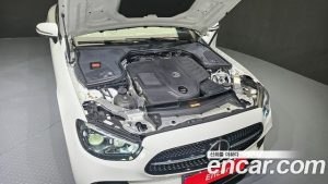 Mercedes-Benz E-Class E450 4MATIC Coupe 2023 года из Южной Кореи