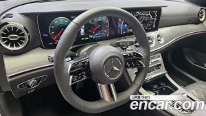 Mercedes-Benz E-Class E450 4MATIC Coupe 2023 года из Южной Кореи
