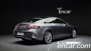 Mercedes-Benz E-Class E450 4MATIC Coupe 2023 года из Южной Кореи