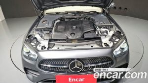 Mercedes-Benz E-Class E450 4MATIC Coupe 2023 года из Южной Кореи