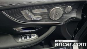 Mercedes-Benz E-Class E450 4MATIC Coupe 2023 года из Южной Кореи