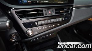 Lexus ES Executive 2023 года из Южной Кореи