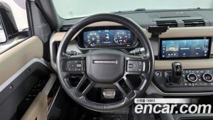 Land Rover Defender 110 D300 HSE 2022 года из Южной Кореи