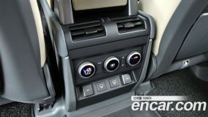Land Rover Defender 110 D300 HSE 2022 года из Южной Кореи