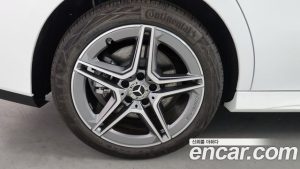 Mercedes-Benz CLA-Class CLA250 4MATIC 2025 года из Южной Кореи
