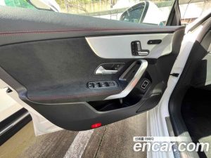 Mercedes-Benz CLA-Class CLA250 4MATIC 2025 года из Южной Кореи