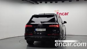 Audi Q7 50 TDI 4WD Premium 2023 года из Южной Кореи