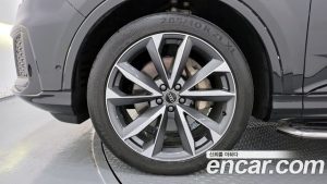 Audi Q7 50 TDI 4WD Premium 2023 года из Южной Кореи
