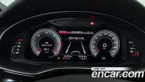 Audi Q7 50 TDI 4WD Premium 2023 года из Южной Кореи