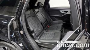 Audi Q7 50 TDI 4WD Premium 2023 года из Южной Кореи