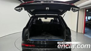 Audi Q7 50 TDI 4WD Premium 2023 года из Южной Кореи