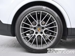 Porsche Cayenne 3.0 2023 года из Южной Кореи