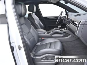 Porsche Cayenne 3.0 2023 года из Южной Кореи
