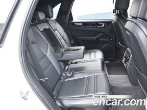 Porsche Cayenne 3.0 2023 года из Южной Кореи