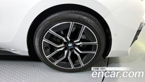 BMW 7-Series 740i sDrive M Sport 2023 года из Южной Кореи