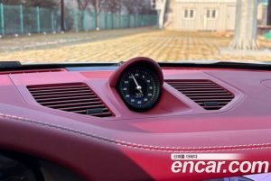 Porsche 911 CARRERA GTS 2025 года из Южной Кореи
