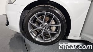 Audi A6 45 TFSI 4WD Premium 2025 года из Южной Кореи