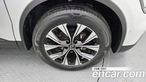 Renault-KoreaSamsung QM6 2.0 GDe LE Signature 2WD 2023 года из Южной Кореи