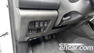 Renault-KoreaSamsung QM6 2.0 GDe LE Signature 2WD 2023 года из Южной Кореи