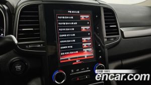 Renault-KoreaSamsung QM6 2.0 GDe LE Signature 2WD 2023 года из Южной Кореи