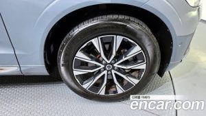 Volvo XC60 B5 ULTIMATE Bright 2023 года из Южной Кореи