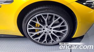 Mercedes-Benz SL-Class AMG SL63 4MATIC+ Performance 2023 года из Южной Кореи